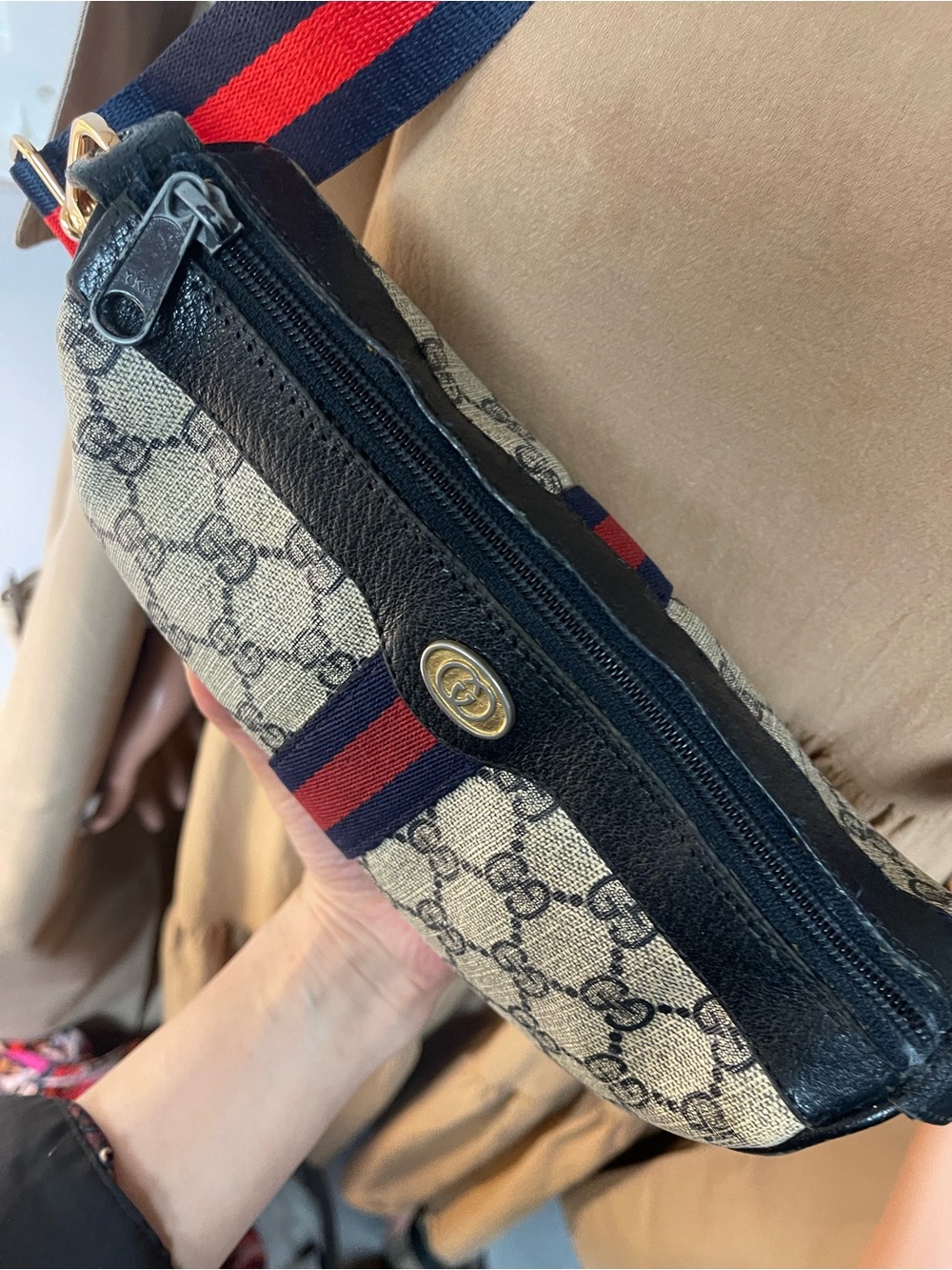 Authentic Gucci vintage web sherry line crossbody bag - Picture 13 of 15